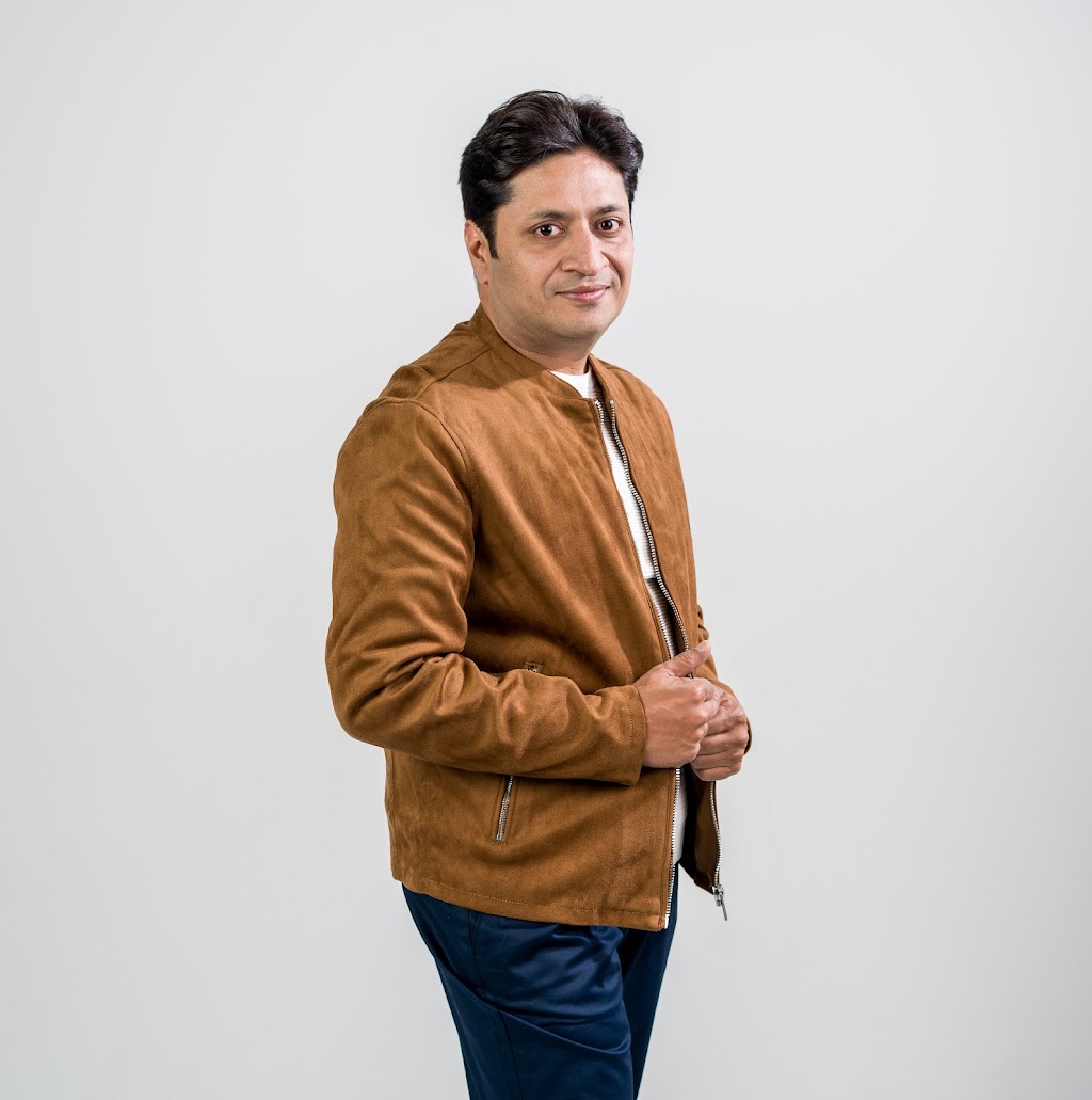 Sandeep Bansal | 7 Wildfire Dr, Winnipeg, MB R3X 2B5, Canada | Phone: (204) 881-3310