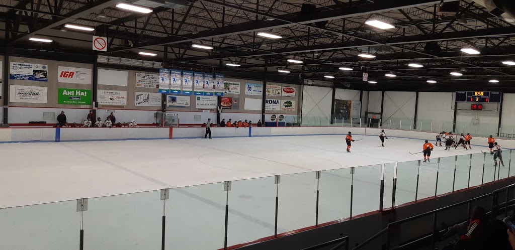 Arena de Valcourt | 1111 Boulevard des Cyprès, Valcourt, QC J0E 2L0, Canada | Phone: (450) 532-3743
