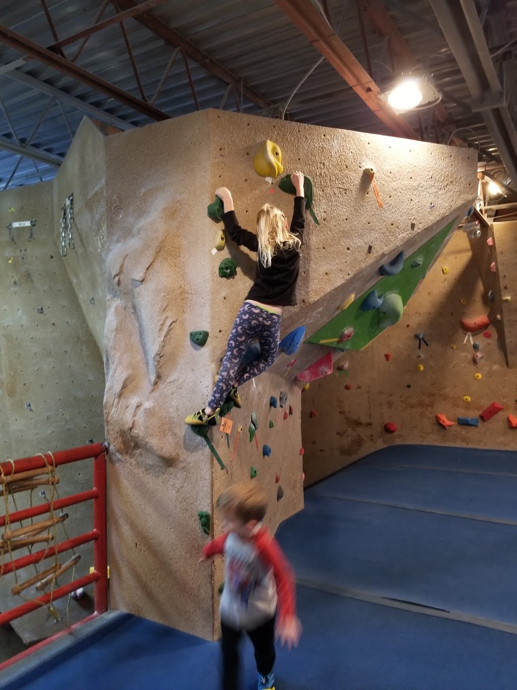 The Boulders Climbing Gym | 1627 Stellys Cross Rd, Saanichton, BC V8M 1S8, Canada | Phone: (250) 544-0310