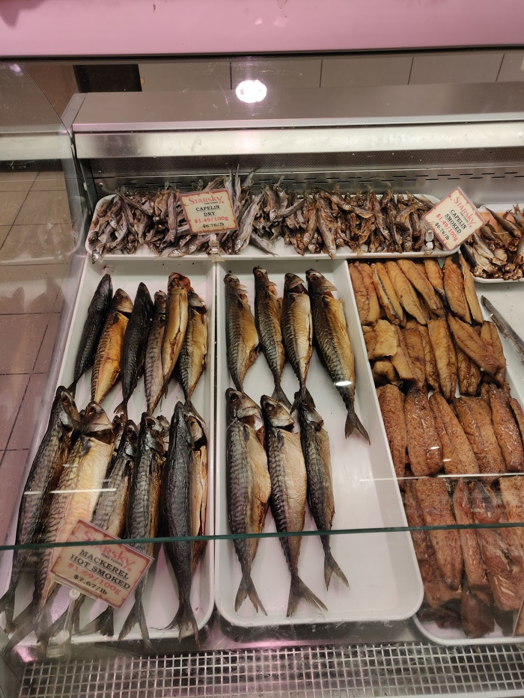 Starsky Fine Foods | 685 Queenston Rd, Hamilton, ON L8G 1A1, Canada | Phone: (905) 573-8885