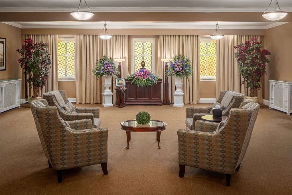 Lynett Funeral Home | 3299 Dundas St W, Toronto, ON M6P 2A5, Canada | Phone: (416) 767-1176