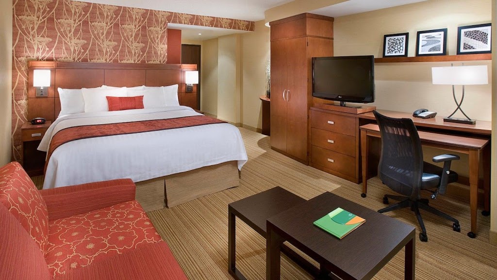 Courtyard by Marriott Calgary Airport | 2500 48 Ave NE, Calgary, AB T3J 4V8, Canada | Phone: (403) 238-1000