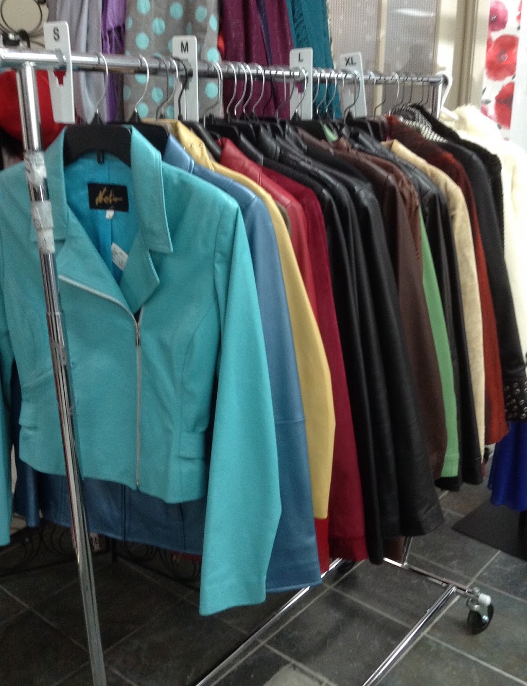 A Renaissance Woman | 645 Plains Rd E Unit B6, Burlington, ON L7T 4J5, Canada | Phone: (289) 337-3300