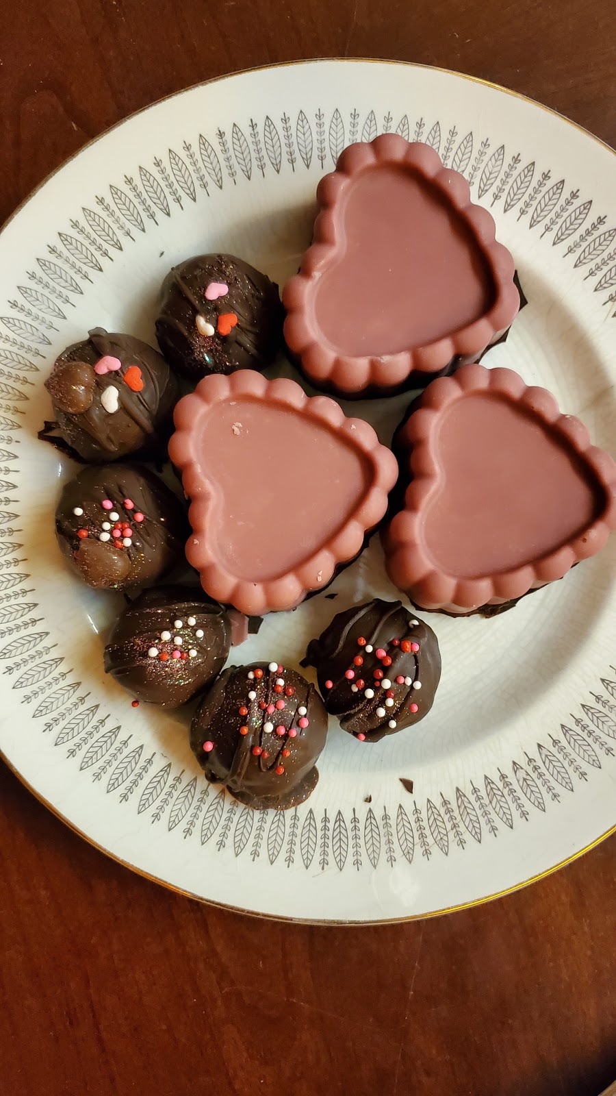 Natty Cakes Confectionery & Bakeshop | 745 Shuswap Ave, Chase, BC V0E 1M0, Canada | Phone: (778) 257-9989