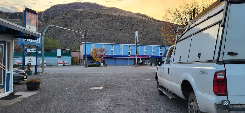 Manies Pizza and grill | 1064 South, 1064 Trans-Canada Hwy, Cache Creek, BC V0K 1H0, Canada | Phone: (250) 457-9991