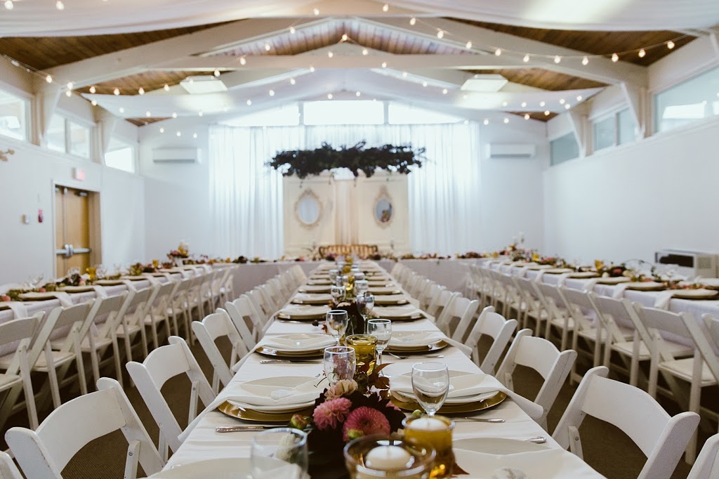 White Album Wedding Chapel | 42415 Adams Rd, Chilliwack, BC V2R 4K9, Canada | Phone: (604) 823-4613