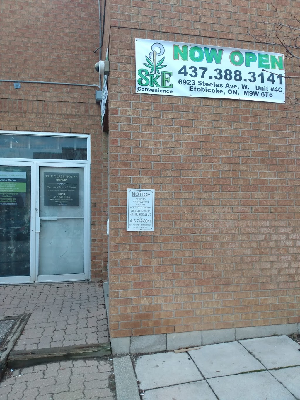 Steele’s Kush Express | 6923 Steeles Ave W, Etobicoke, ON M9W 6T6, Canada | Phone: (437) 388-3141