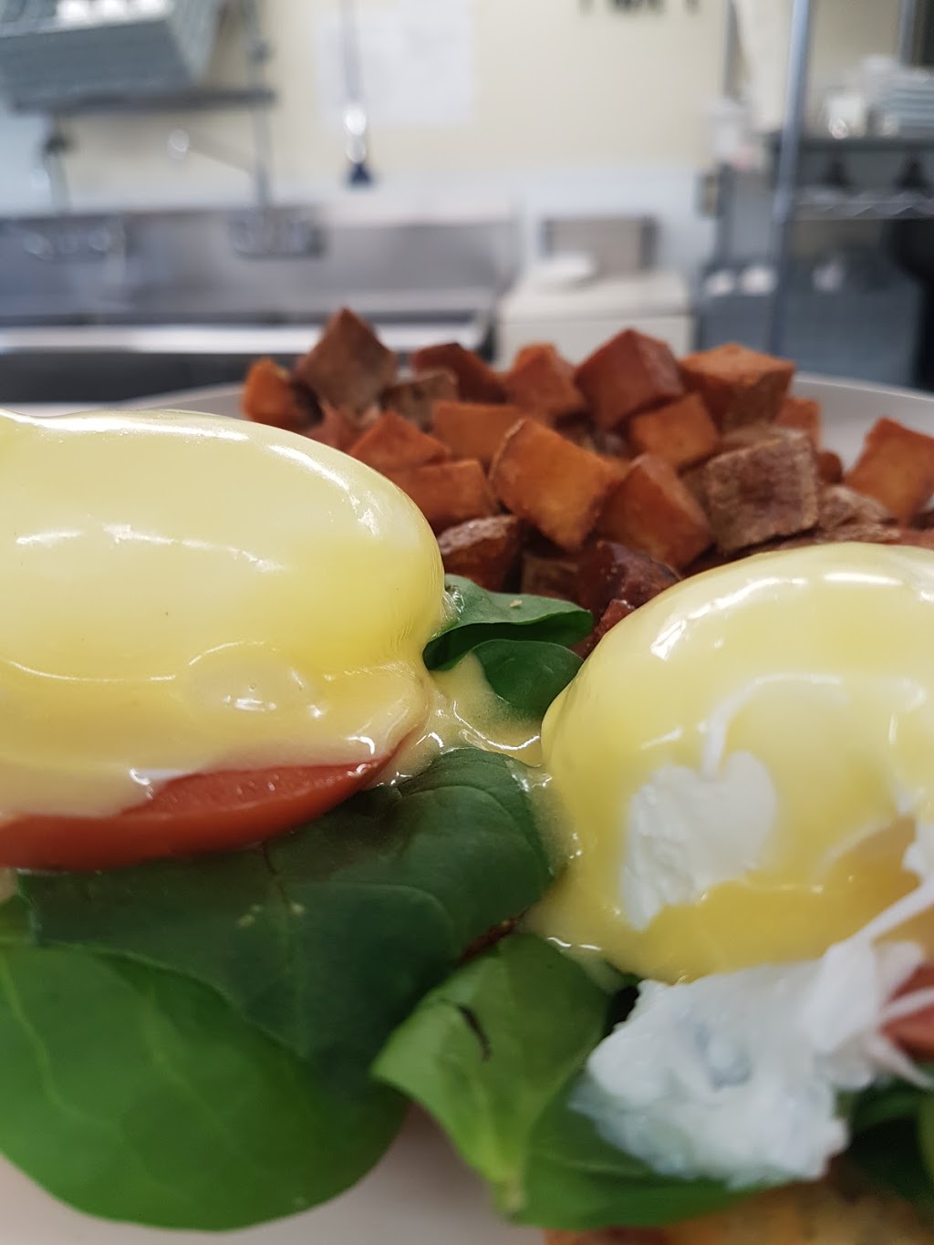 Crystanys Brasserie | 9848 Main St, Canning, NS B0P 1H0, Canada | Phone: (902) 582-3663