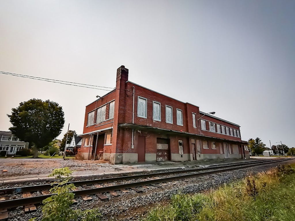 Kinsdale Carriers Ltd | 191 Rue Victoria, Farnham, QC J2N 1S3, Canada | Phone: (519) 535-3301