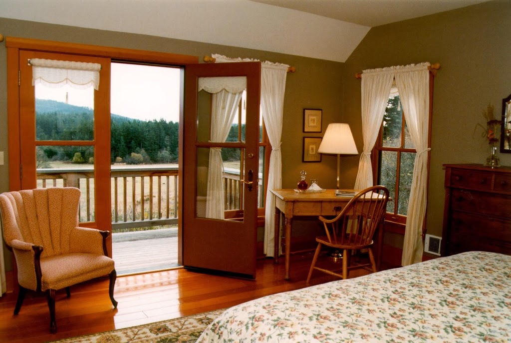 Turtleback Farm Inn | 1981 Crow Valley Rd, Eastsound, WA 98245, USA | Phone: (360) 376-4914