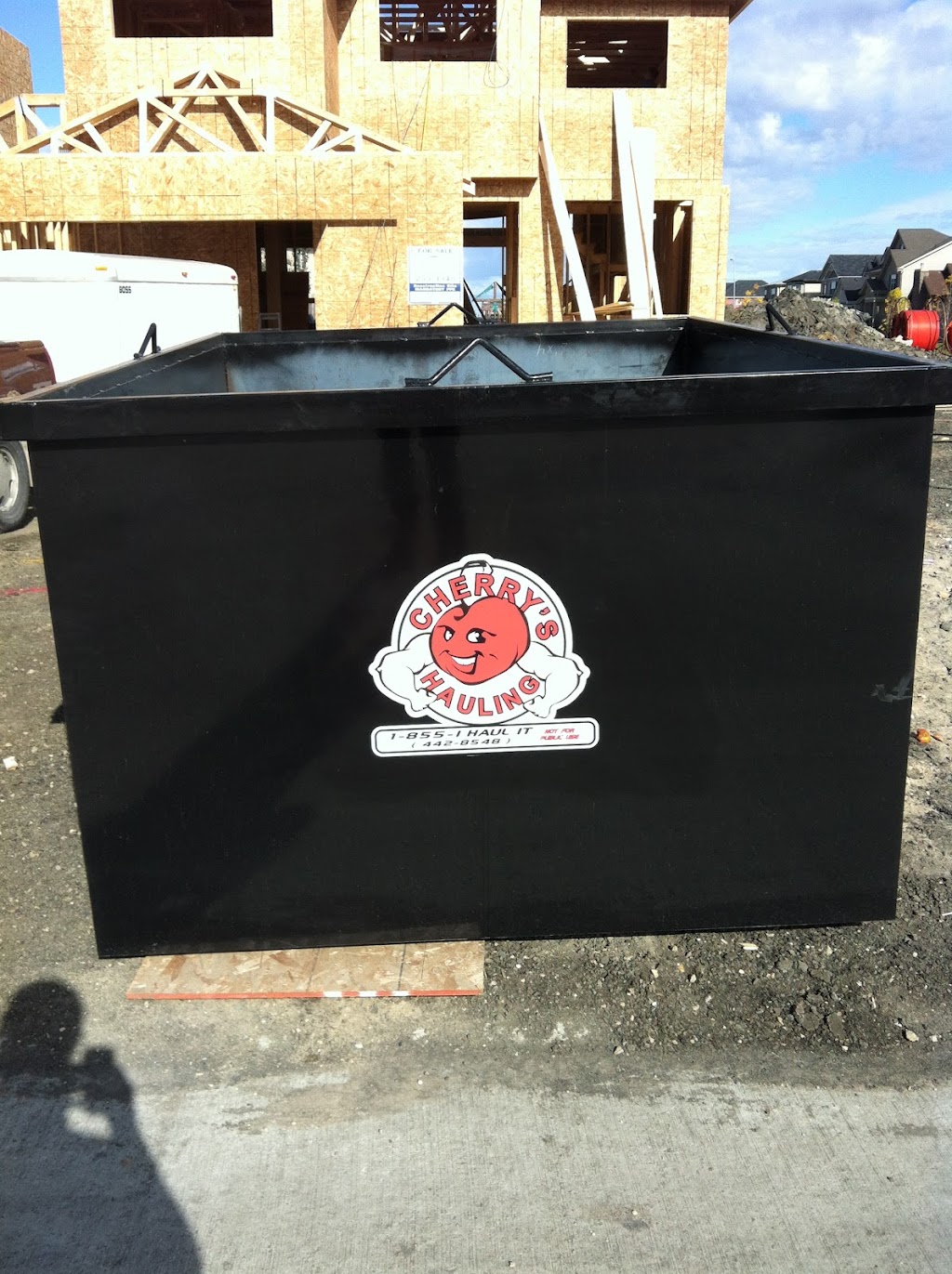Cherrys Hauling | 536 Berkley St, Winnipeg, MB R3R 1J9, Canada | Phone: (204) 296-5277
