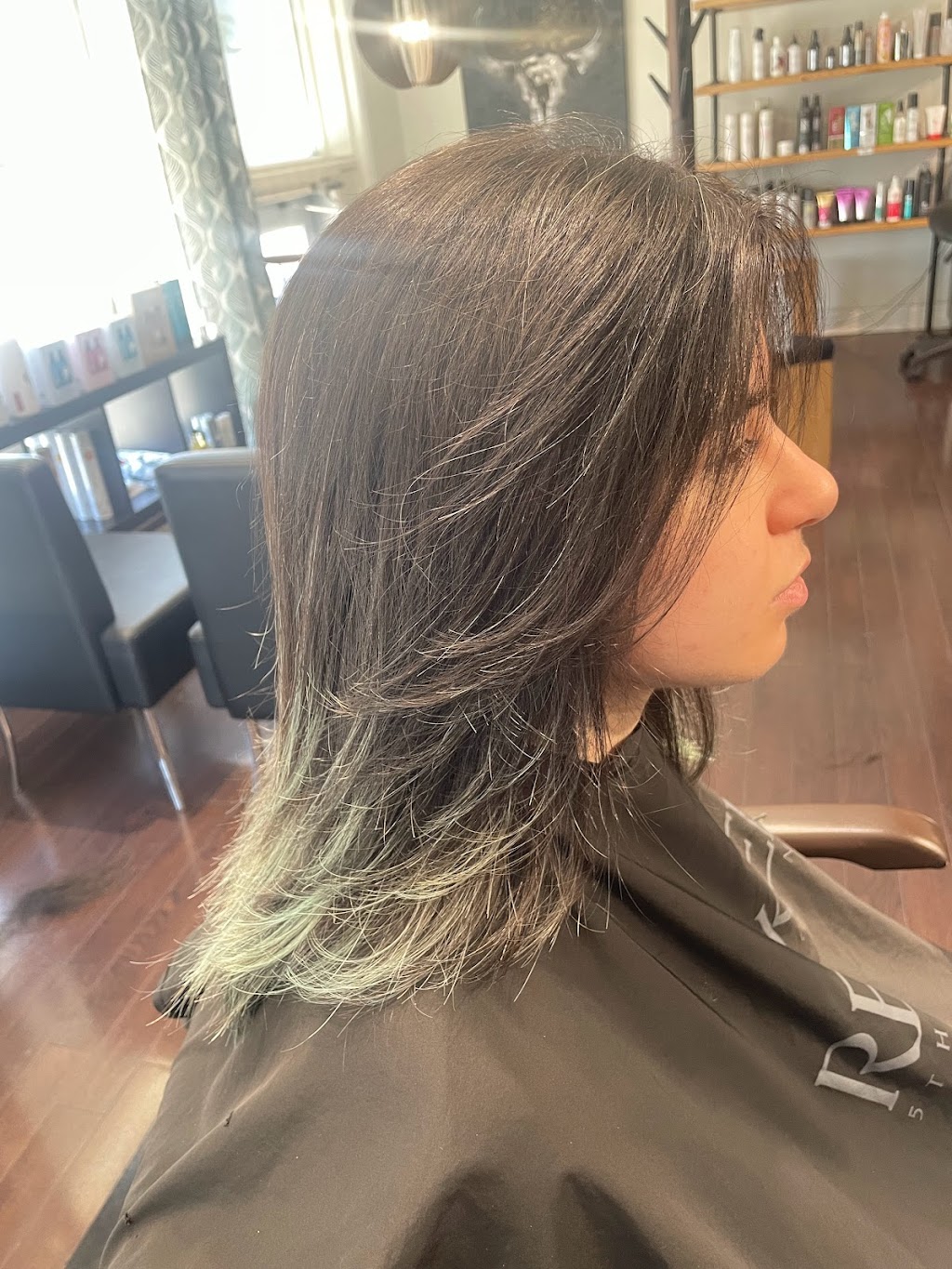ILA Coiffeur | 220 Bd Maple, Châteauguay, QC J6J 3R6, Canada | Phone: (514) 885-9933