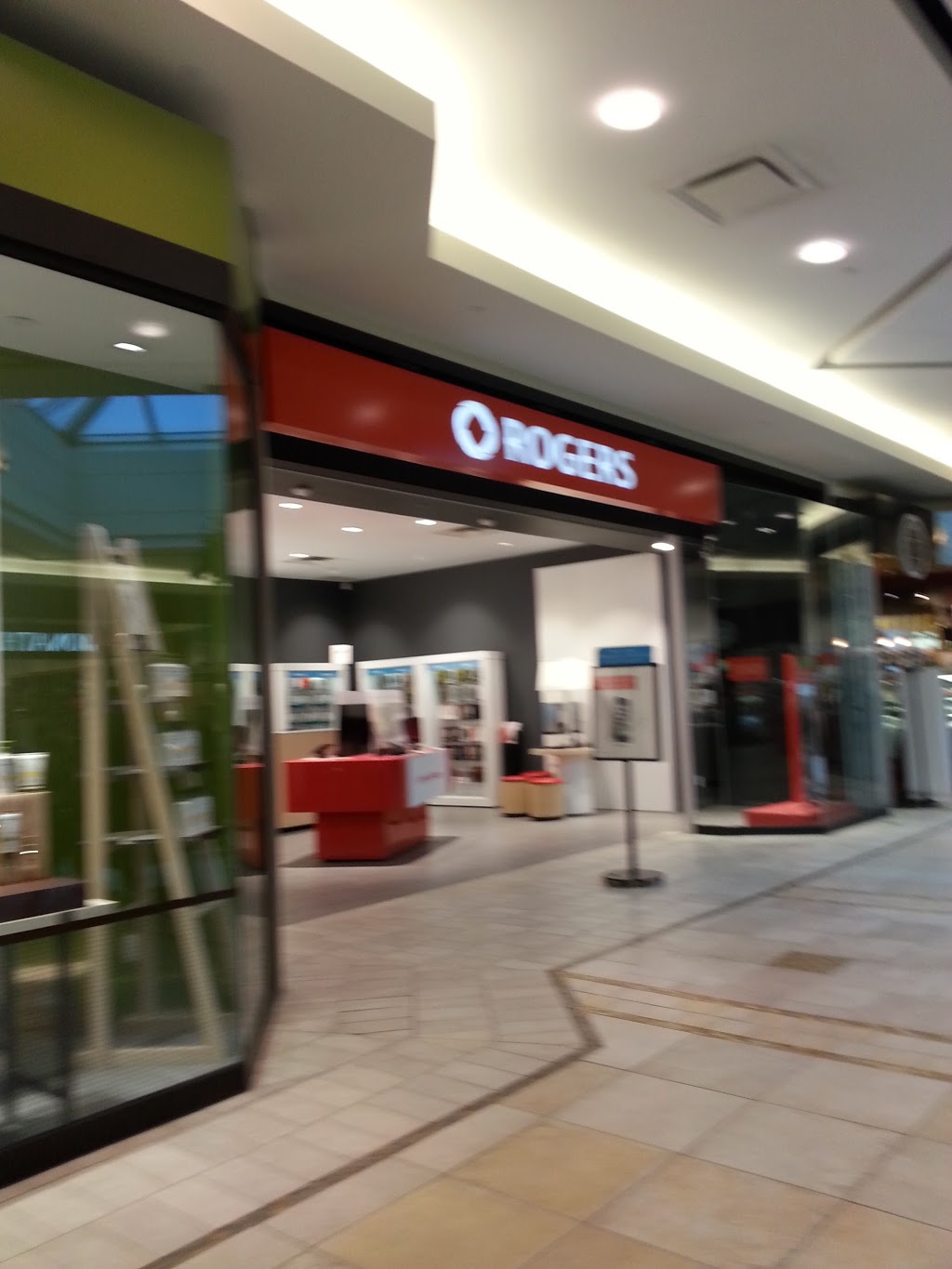 Rogers | 401 Boulevard Curé-Labelle Unit A-11, Rosemère, QC J7A 3T2, Canada | Phone: (450) 971-2000