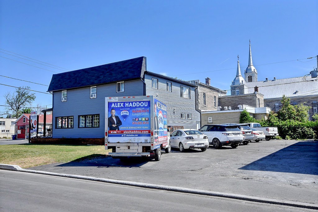 Alex Haddou|Courtier Immobilier|Real Estate broker|Vimont Laval | 10 Boulevard Saint Elzéar E, Laval, QC H7M 1C3, Canada | Phone: (514) 222-4513