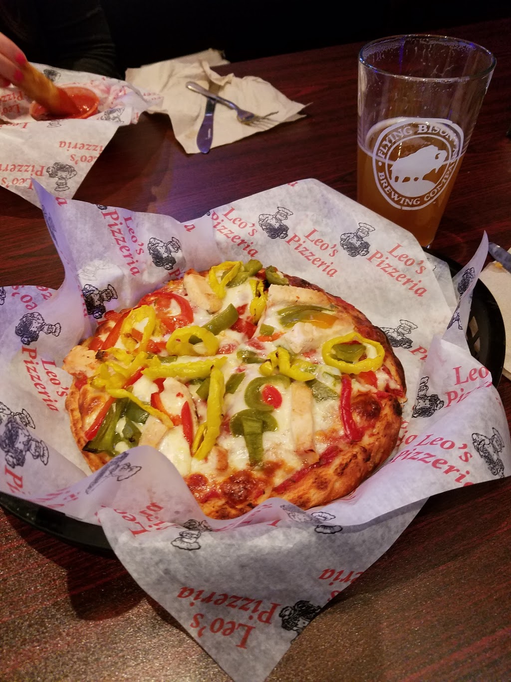 Leos Pizzeria | 2220 Southwestern Blvd, West Seneca, NY 14224, USA | Phone: (716) 674-8888