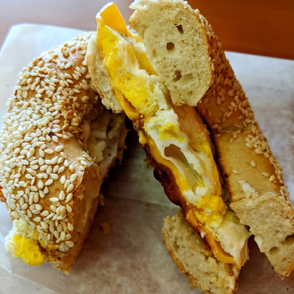 Bagel Montreal Style | bakery | 135 Wyse Rd, Dartmouth, NS B3A 4K9, Canada | 9024681212 OR +1 902-468-1212