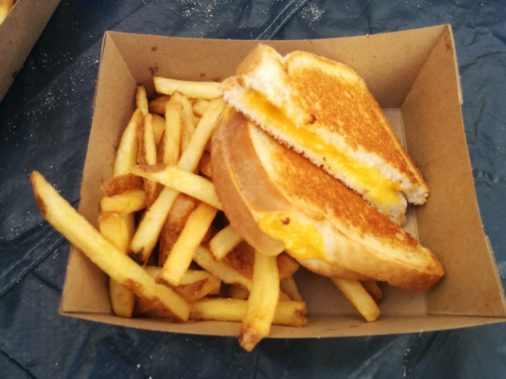 Centennial Beach Cafe | 570 Boundary Bay Rd, Delta, BC V4L 1N2, Canada | Phone: (604) 555-5555
