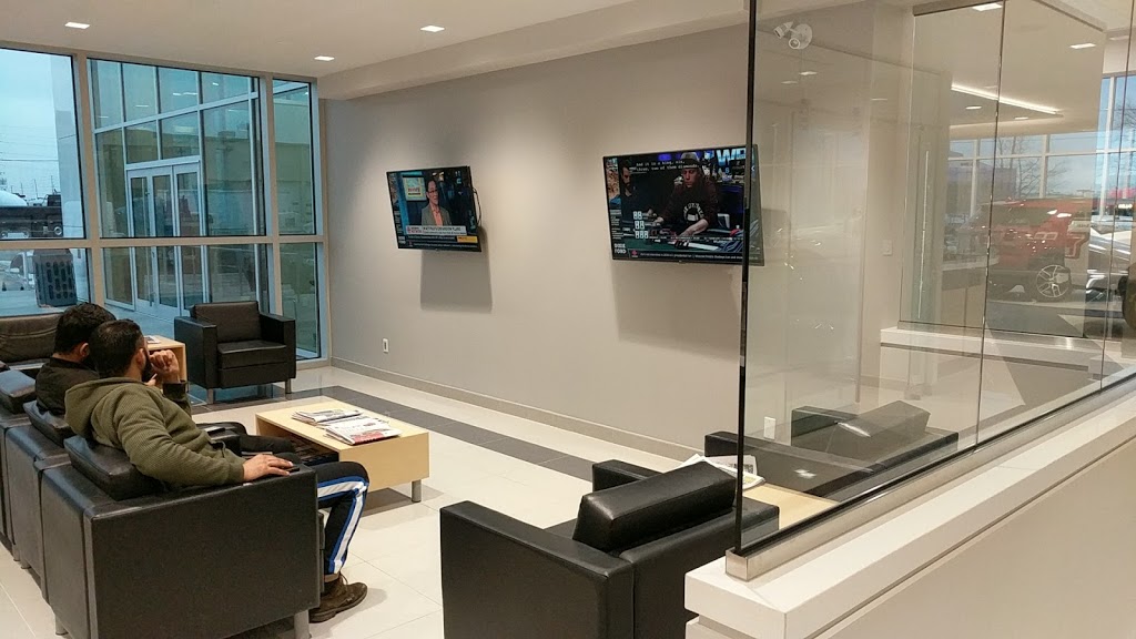 Dixie Ford Sales | 5495 Dixie Rd, Mississauga, ON L4W 1E6, Canada | Phone: (905) 629-1300