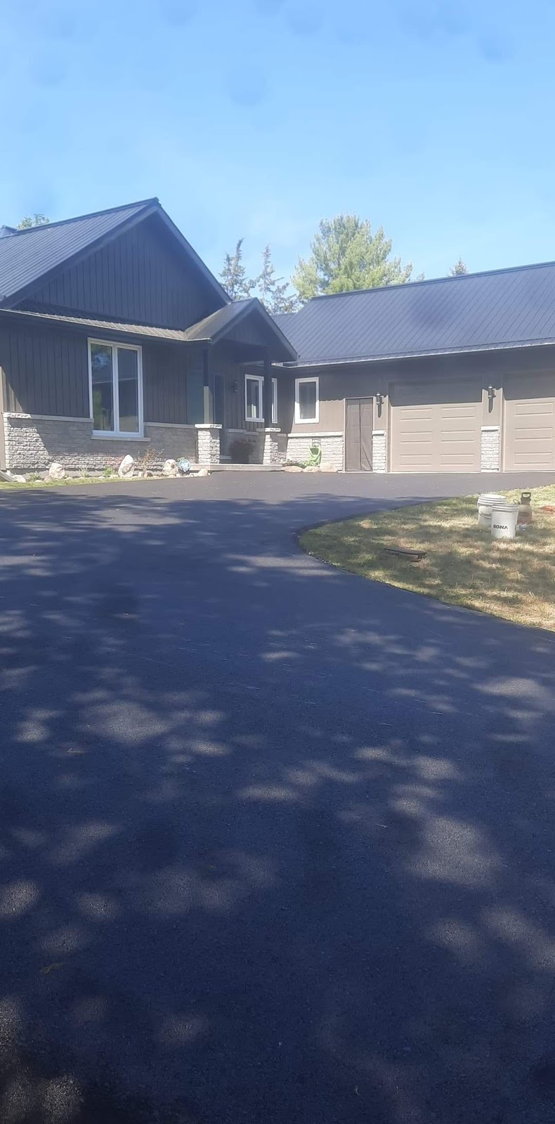 Mountainview Asphalt Paving | 40 Frankford Crescent #15, Trenton, ON K8V 4L2, Canada | Phone: (613) 921-8303