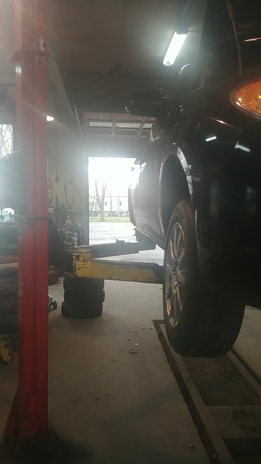 Garage Alban Laporte | 2231 Rue Laporte, Sainte-Élisabeth, QC J0K 2J0, Canada | Phone: (450) 753-3050