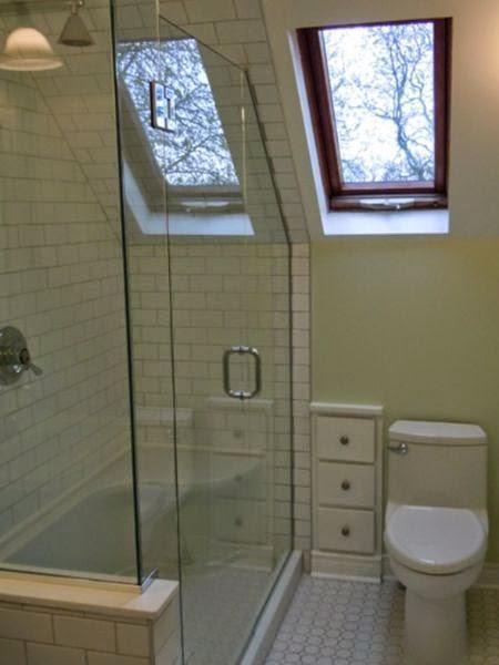 FRAMELESS SHOWER DOORS AND ENCLOSURES | 2555 Cobbinshaw Cir, Mississauga, ON L5N 2G2, Canada | Phone: (416) 579-3377