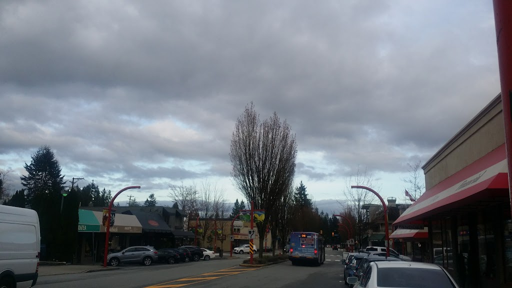 Starbucks | 3127 Edgemont Blvd, North Vancouver, BC V7R 2N7, Canada | Phone: (604) 985-8750
