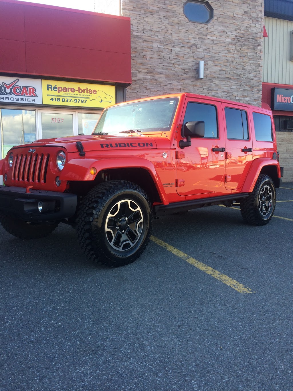 Repare-Brise Levis Car Detailing Srvice | 605 Route du Président-Kennedy local 2, Pintendre, QC G6C 1J6, Canada | Phone: (418) 837-9797