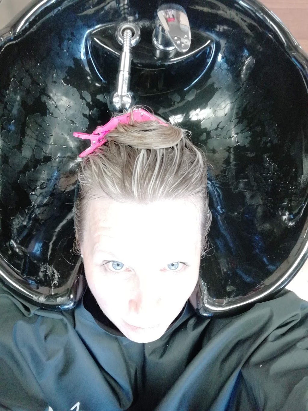 Curly Hair Salon | 1375 Dupont St, Toronto, ON M6H 4J8, Canada | Phone: (416) 849-4204
