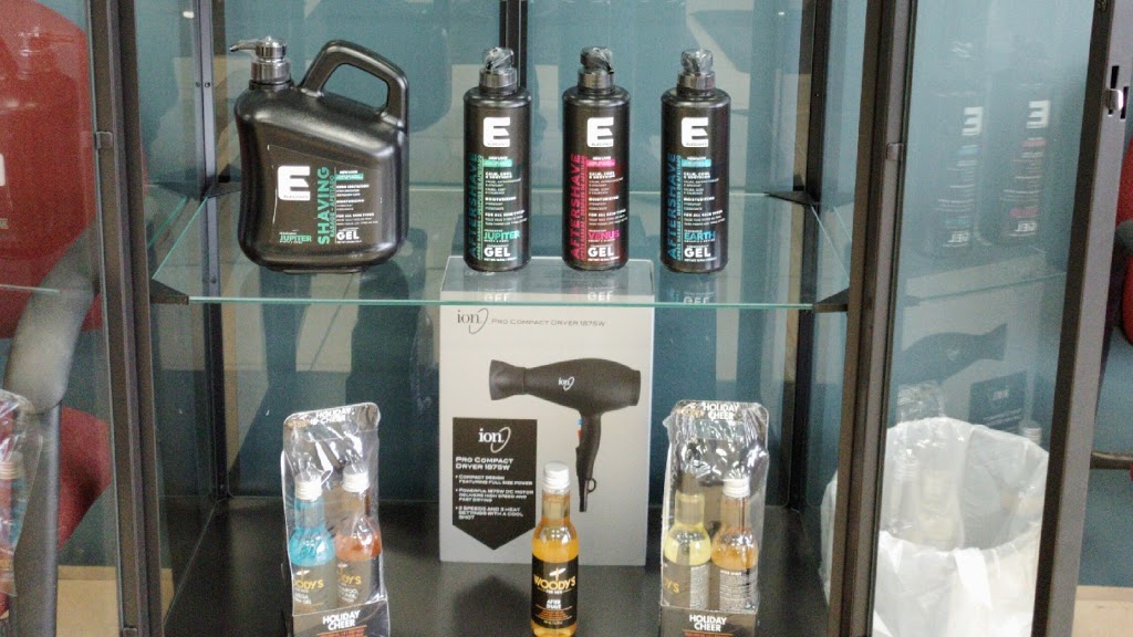 Laurier barber shop - Coiffure Homme | 2848 Laurier St #5, Rockland, ON K4K 1A3, Canada | Phone: (613) 446-4446