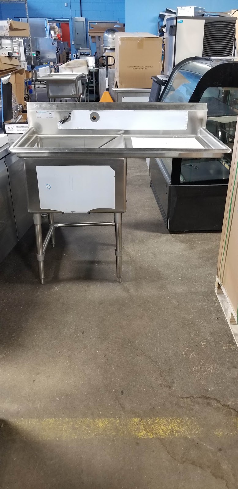 MAPLE LEAF RESTAURANT EQUIPMENT | 59 Torbarrie Rd, North York, ON M3L 1G5, Canada | Phone: (647) 833-2411