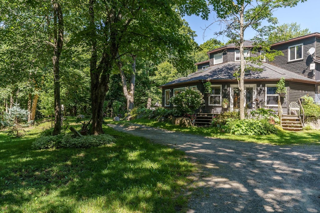 Solterra, Boutique Events | 2072 Falkenburg Rd, Port Carling, ON P0B 1J0, Canada | Phone: (705) 645-0007