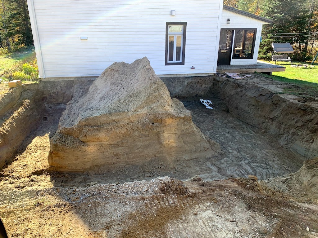 Excavation, Démolition et Transport Ouellet et filles | 1752 Rue Daniel, Saint-Lin - Laurentides, QC J5M 1G7, Canada | Phone: (450) 516-0215