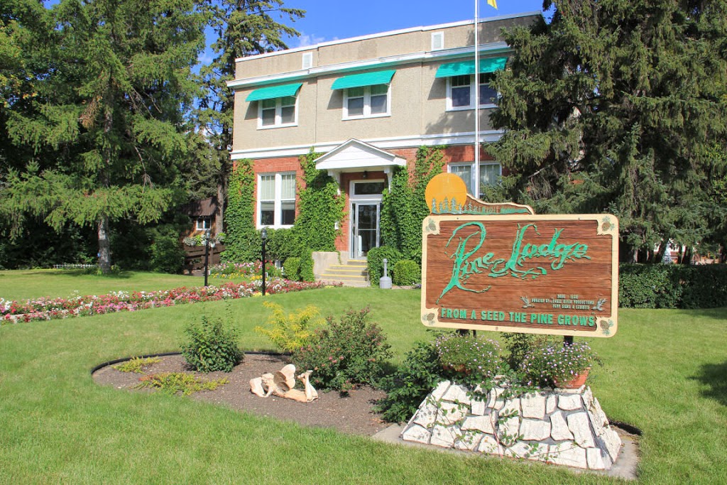 Pine Lodge | 211 Otterloo St, Indian Head, SK S0G 2K0, Canada | Phone: (306) 695-2251