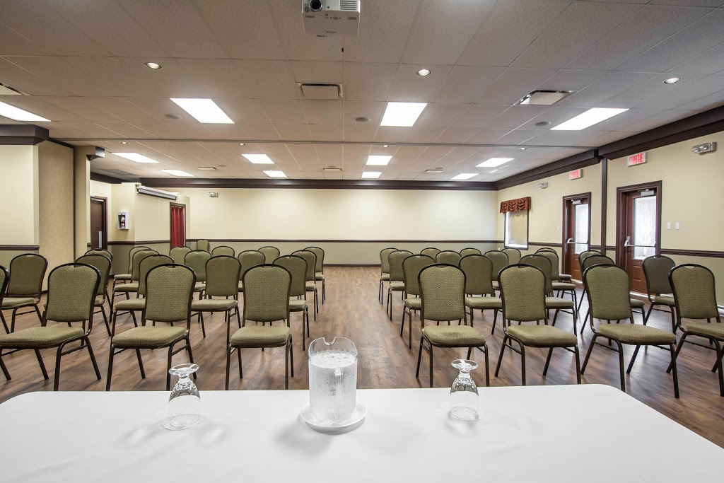 Econo Lodge | 205 Chemin des Poirier, Montmagny, QC G5V 3X7, Canada | Phone: (418) 248-4515