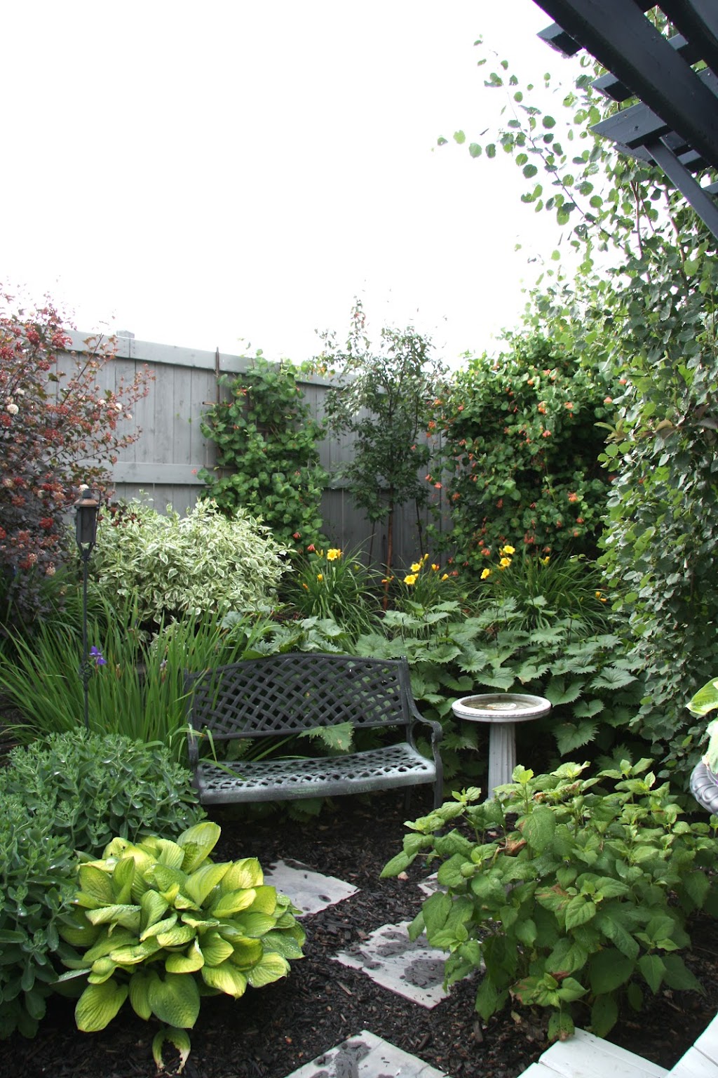 Earthworm Landscape Design Co | 3621 107 Ave, Edmonton, AB T5W 0E1, Canada | Phone: (780) 236-2222