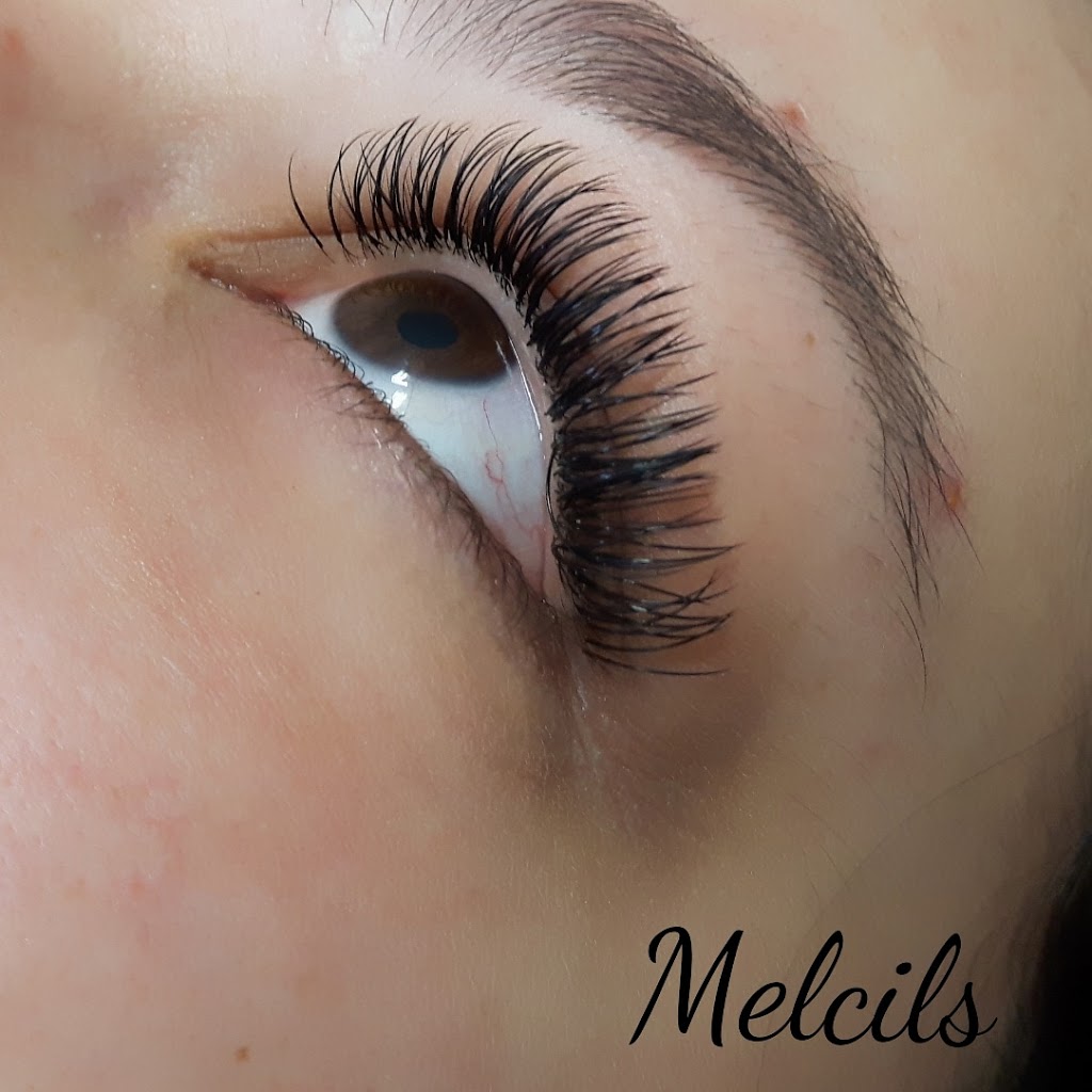 Extension de cils Melcils | 284 A Rue Ruth, Otterburn Park, QC J3H 4L5, Canada | Phone: (514) 816-4112