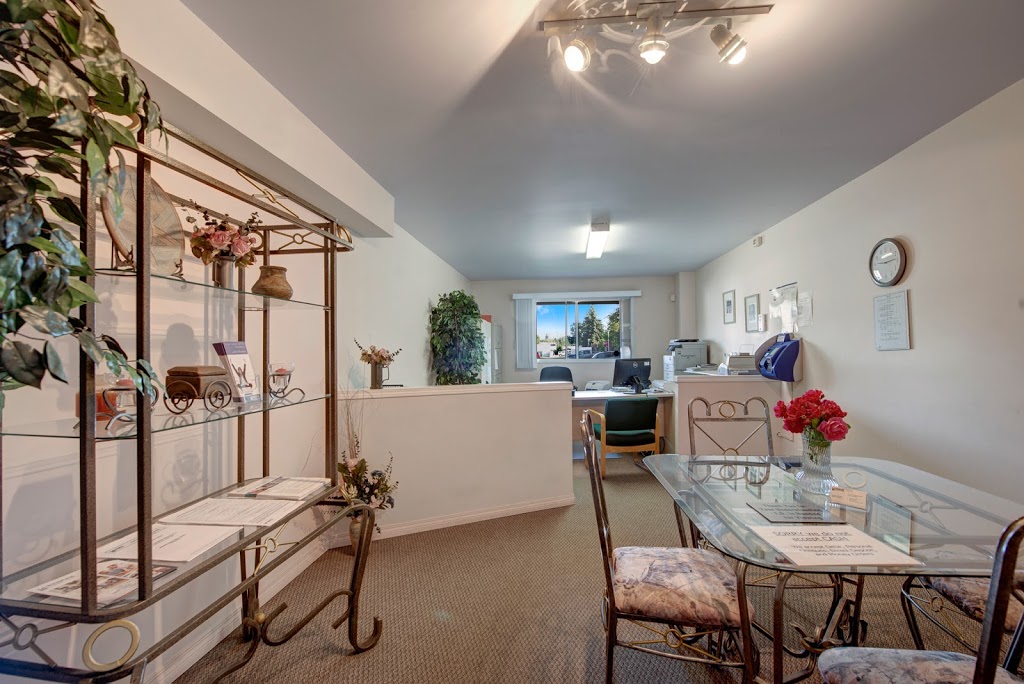 Gateway Gardens Apartments | 96 Grosvenor Blvd, St. Albert, AB T8N 2T1, Canada | Phone: (780) 851-4333