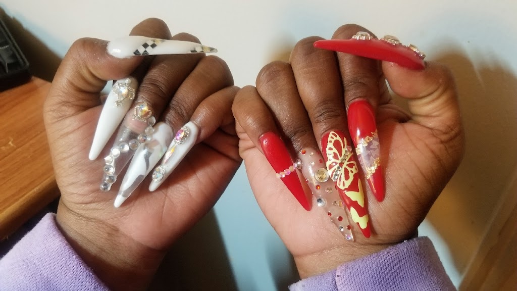 Queeniie BNailz Studio | Edenmills Dr, Toronto, ON M1E 4L2, Canada | Phone: (647) 489-2005