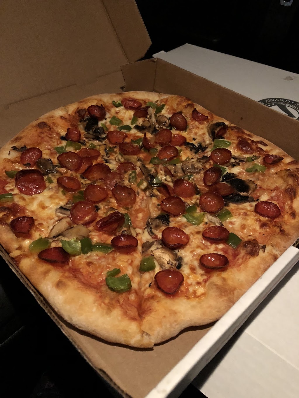 Venezia Pizza heartlake | 230 Sandalwood Pkwy E, Brampton, ON L6Z 1R3, Canada | Phone: (905) 846-3648