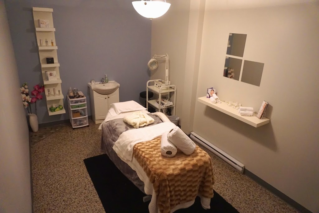 Signature Mélisa Parenteau Spa Urbain | 746-2 Avenue de Buckingham, Gatineau, QC J8L 2H8, Canada | Phone: (819) 281-1119
