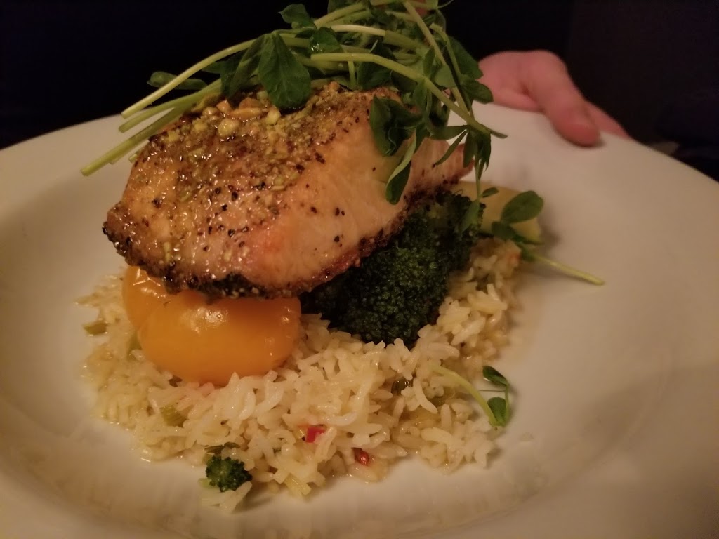 Big Fish | 1717 London Line, Sarnia, ON N7W 1B2, Canada | Phone: (519) 542-5553
