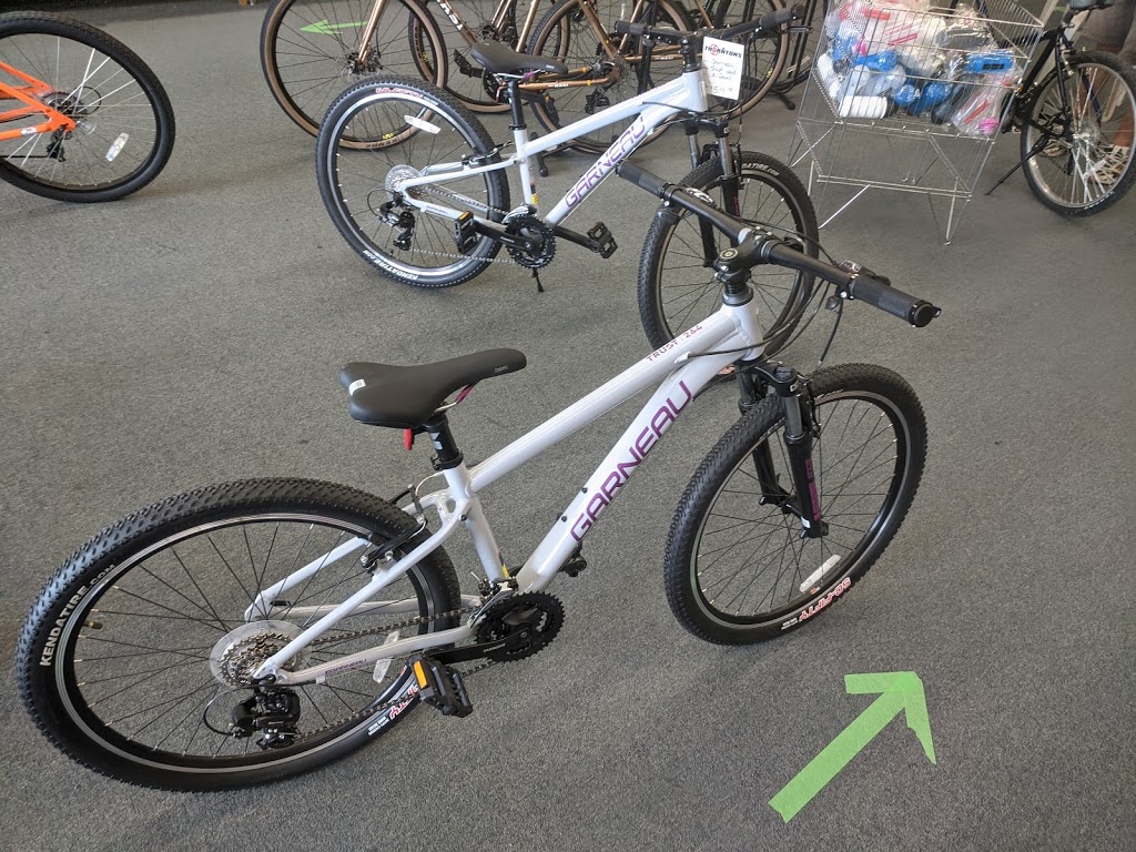 Thorntons Cycle & Sports | 300 Lincoln St, Welland, ON L3B 4N4, Canada | Phone: (905) 732-4770