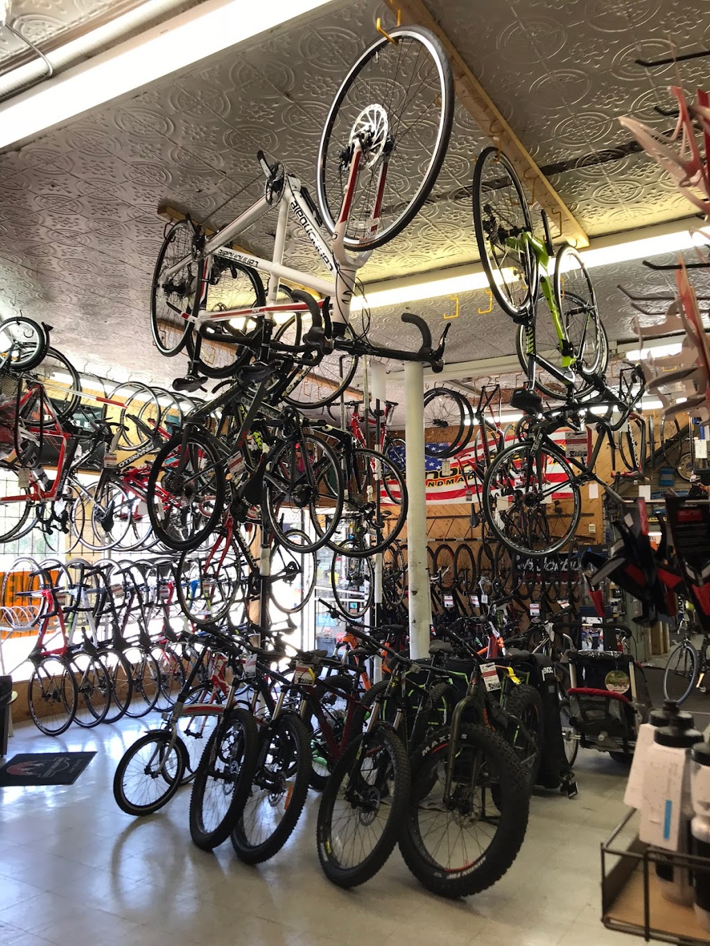 Bicyclettes Montréal-Nord | 4897 Boulevard Gouin E Montréal-Nord QC H1G 1A1, Boul. Gouin E, Montréal-Nord, QC H1G 1A1, Canada | Phone: (514) 322-2740