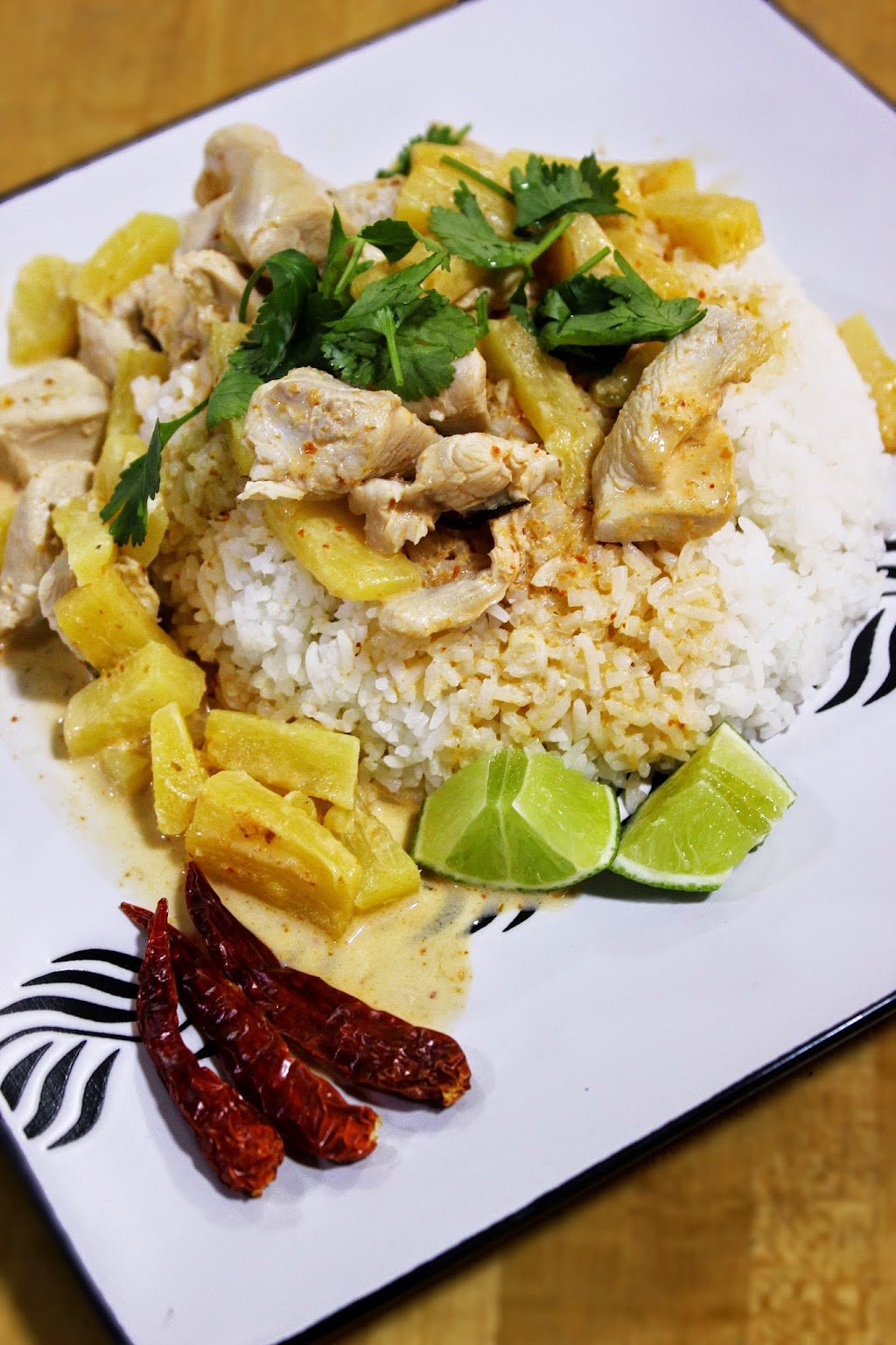 Jackies Thai | Division No. 6, 200 Barclay Parade SW, Calgary, AB T2P 4R4, Canada | Phone: (403) 474-6900