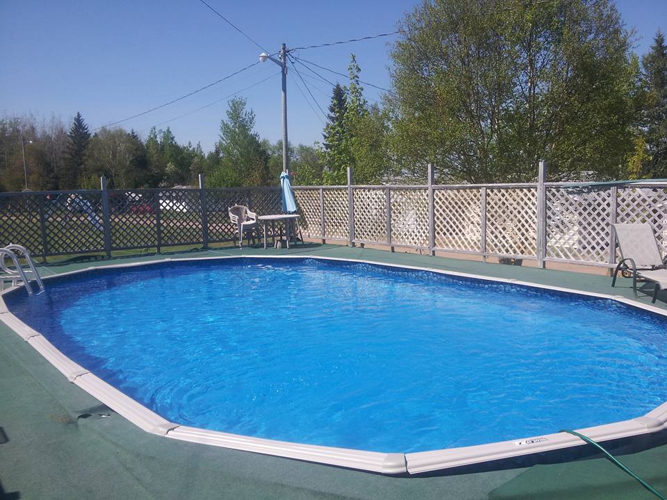 Fundy Rocks Motel | 3471 NB-114, Hopewell Cape, NB E4H 2G5, Canada | Phone: (506) 734-1904