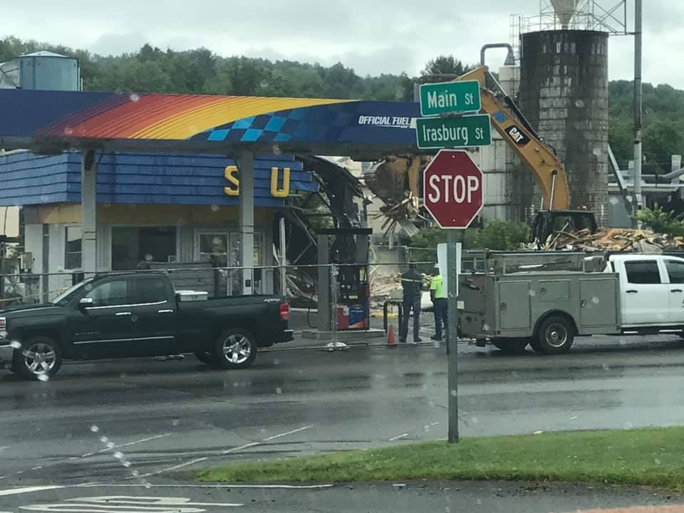 Sunoco Gas Station | 115 Main St, Orleans, VT 05860, USA | Phone: (802) 754-6568