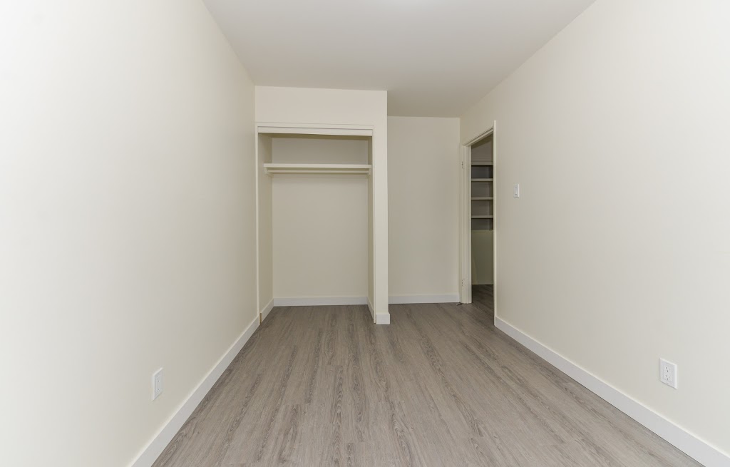Boardwalk Village I, II & III | 292A Thorncliff Place 100 - 710 Springfield Plaza 100 - 159, 299 Thorncliff Pl #200, Edmonton, AB T5T 0A2, Canada | Phone: (780) 496-9798