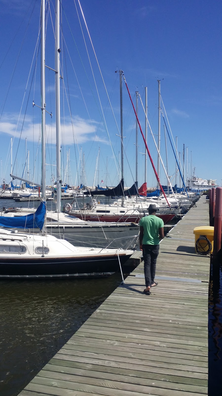 Gimli Yacht Club | 95 1 Ave, Gimli, MB R0C 1B0, Canada | Phone: (204) 642-5961