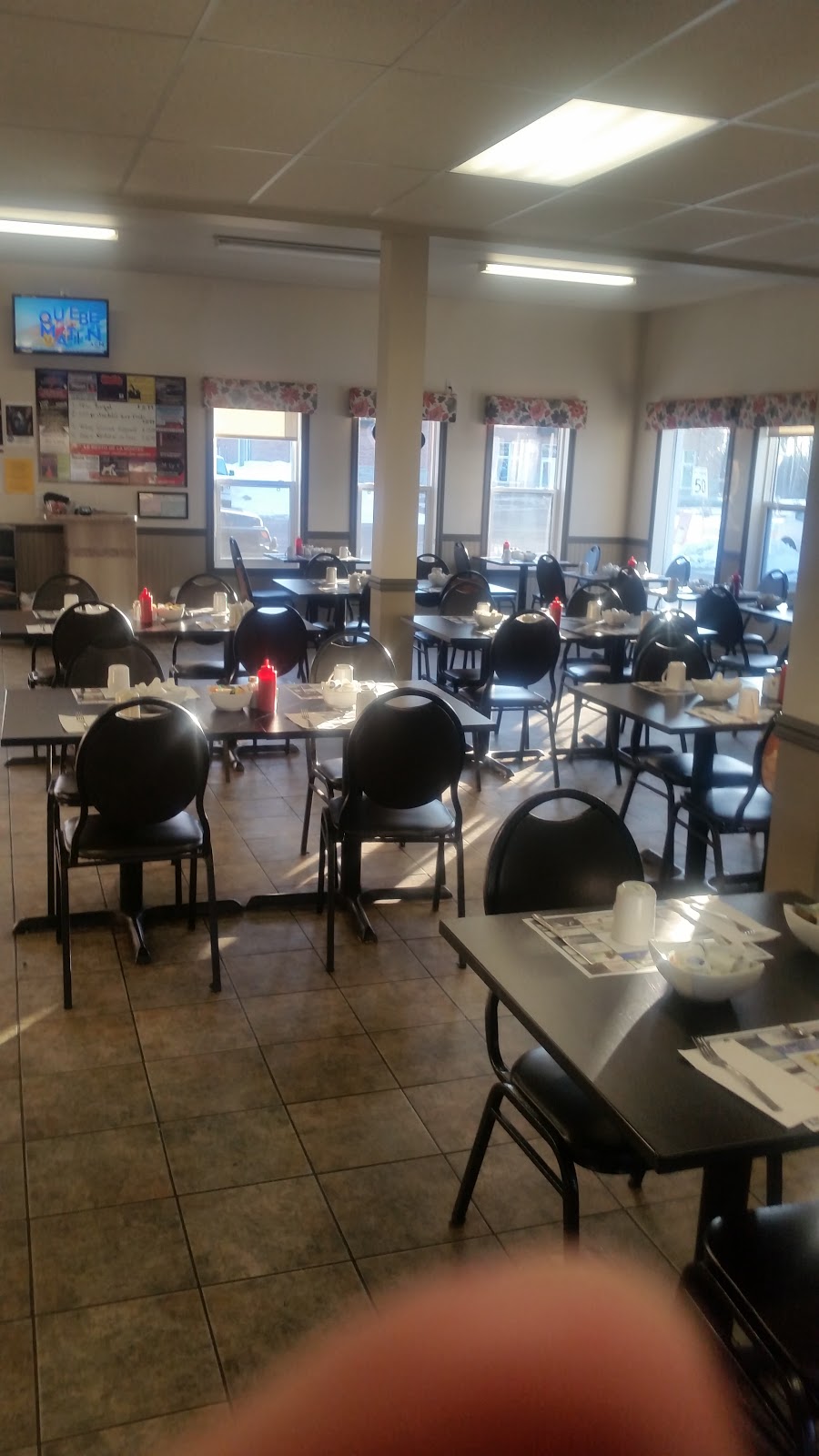 Resto De La Montée | 316 Montée du Comté, Les Coteaux, QC J7X 1A8, Canada | Phone: (450) 217-2226