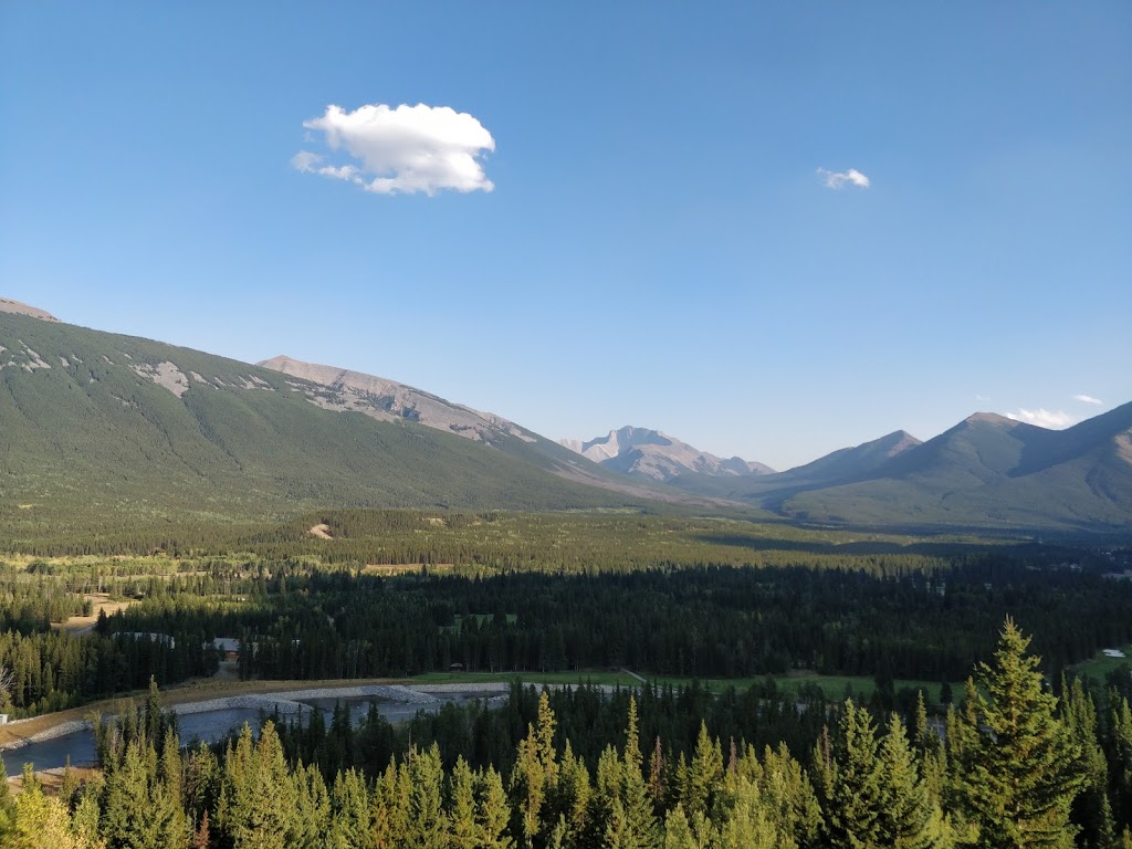 Woodys Pub & Patio | 2 Terrace Dr, Kananaskis, AB T0L 2H0, Canada | Phone: (403) 591-6373